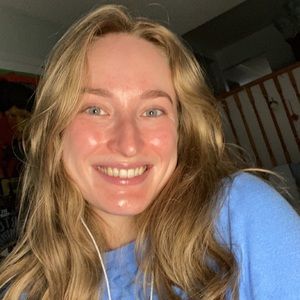 Meet your Posher, Denise